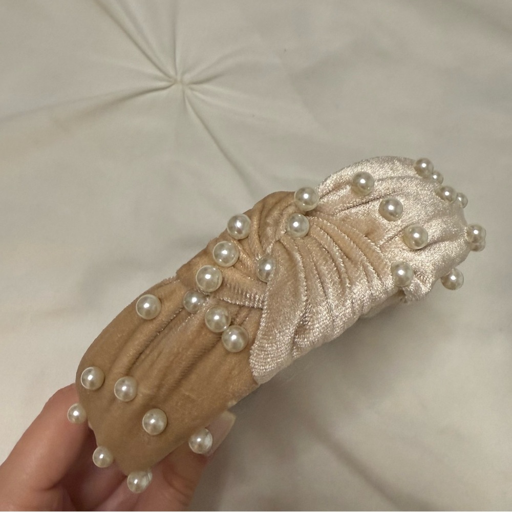 Velvet Pearl Embellished Headband Set - Black, Brown, Cream - Picture 4 of 5